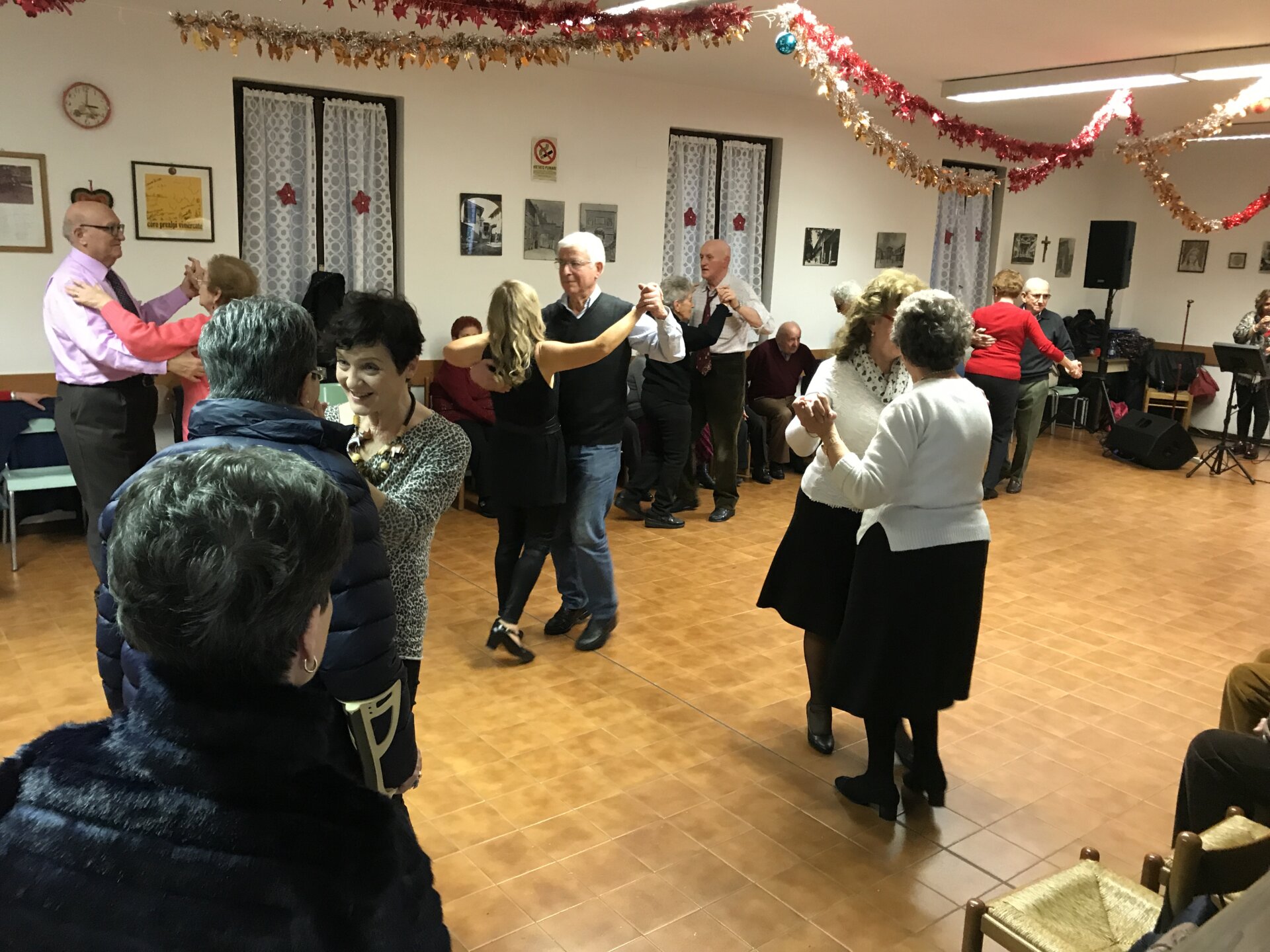 BALLO LISCIO AL CENTRO SAN GEROLAMO - ore 15